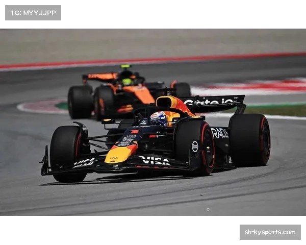 红牛RB21赛车直道速度优势显著 蒙扎站尾速表现压制迈凯伦